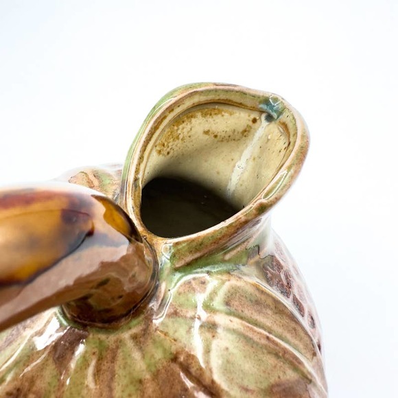 Vintage Strawberry Pitcher Majolica Style Pottery 6" - Picture 12 of 13